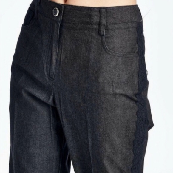 Black Woman’s Larry Levine lace panel pants - Picture 4 of 5